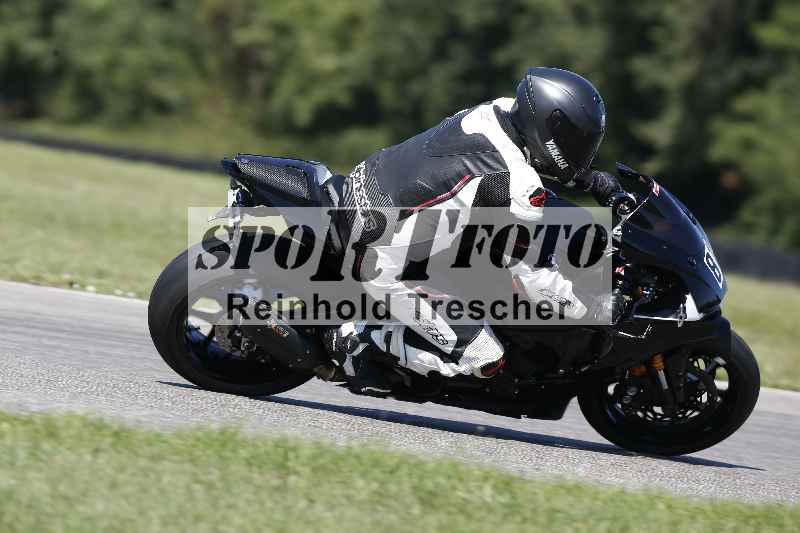 /43 08.08.2025 Discover the Bike ADR/Race 3 rot/81